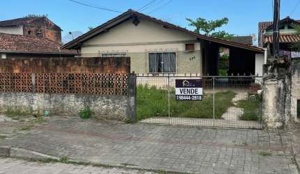 Terreno no Jardim Iririu