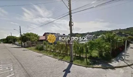 Terreno de esquina à Venda em Bombinhas SC