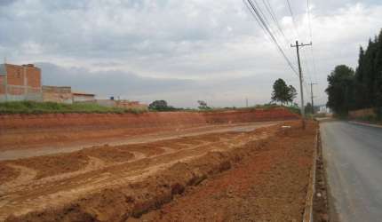 Ótimo lote comercial à venda, pronto para construir