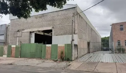 GALPÃO COMERCIAL DE 842M² NO JARDIM ANA CLAÚDIA!!