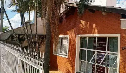 Casa térrea à venda