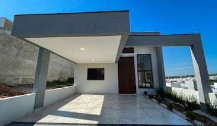 Casa Vermont com Piscina no Condomínio Horto Florestal Villagio