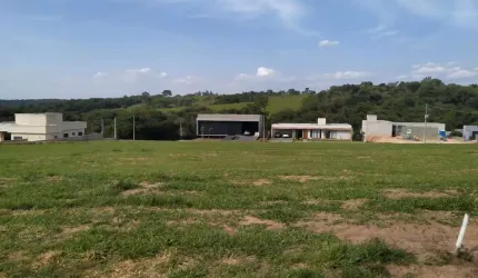 Oportunidade Única! Terreno de 1000m² no Condomínio Village Ipanema II