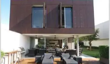 Venha se encantar com esta incrível mansão de alto padrão!