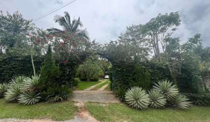 Sobrado Espacioso com Piscina e Área Gourmet