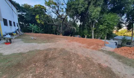 Chácara de 4.052m² Murada ? Localização Privilegiada ao Lado do Residencial Saint Patrick