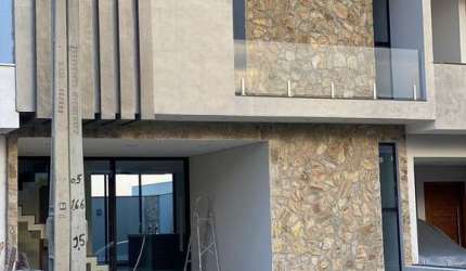 Lindo Sobrado a venda no  Condomínio Terras de São Francisco com 160m².