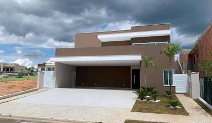 Casa à venda em condomínio Nova Esplanada 3