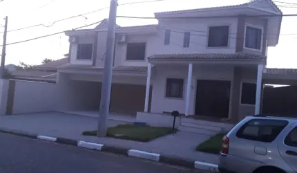 Linda Casa no Condomínio Ibiti do Paço com 348m².