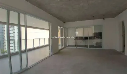 Itaim Bibi: 4 Suítes | 5 Vagas | 330 m² úteis