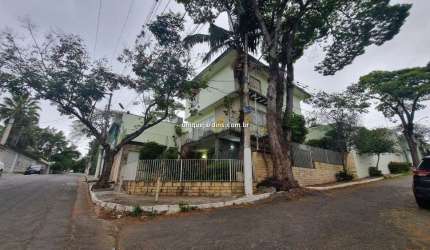 Casa à Venda no Jardim Floresta - 3 Dormitórios, 308 m², Quintal e Área Gourmet