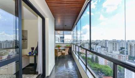 Moema: 3 Suítes | 4 Vagas | 250 m² úteis