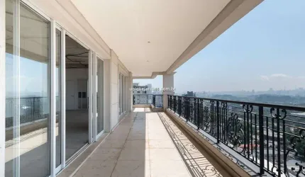 Moema: 4 Suítes | 5 Vagas | 405 m² úteis