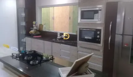 Casa com 3 quartos para alugar na Pastor Alcebiades Pereira Vasconcelos, 89, Cidade D'Abril, São Paulo por R$ 3.800
