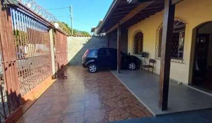 Casa com 3 quartos sendo 01 com suite à venda, 268 m² por R$ 950.000 - Itapoã - Belo Horizonte/MG