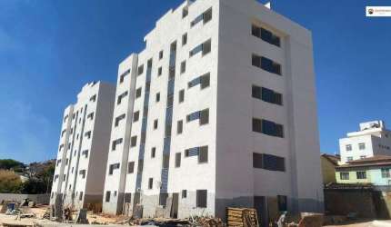 Cobertura com 2 quartos à venda, 89 m² por R$ 425.000 - Minaslândia (P Maio) - Belo Horizonte/MG