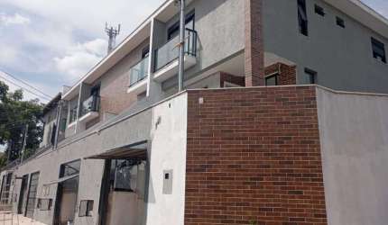 Casa de Luxo à Venda no Bairro Cabral | 170m² | R$ 1.275.000