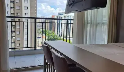 Flat à venda, mobiliado com sacada,  lazer completo, localizado em Alameda Iraé, Indianópolis