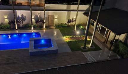 Casa à venda de 828m² na Fazenda Morumbi, São Paulo, SP. Recém reformada com 5 Suites, hidromassage