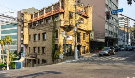 Predio comercial com 5 banheiros e 700M², em uma otima localização, na Vila Mariana