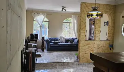 Sobrado à venda, com 3 dormitórios, 1 suíte, 5 vagas e 270M², localizado em Tucuruvi, São Paulo, SP