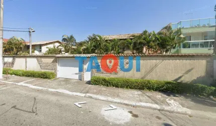 CASA À VENDA COM 2 QUARTOS, SENDO 1 SUÍTE NO BAIRRO PALMEIRAS EM CABO FRIO - RJ