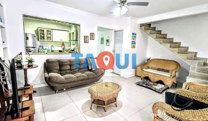 Casa duplex à venda com 3 quartos, sendo 1 suíte, Parque Riviera, CABO FRIO - RJ