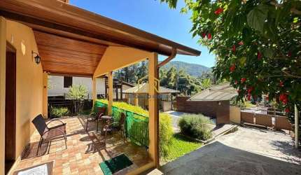 Casa com 2 quartos à venda na Rua Antônio Fabriciano Queiroz, --, Sambaqui, Florianópolis por R$ 1.465.000