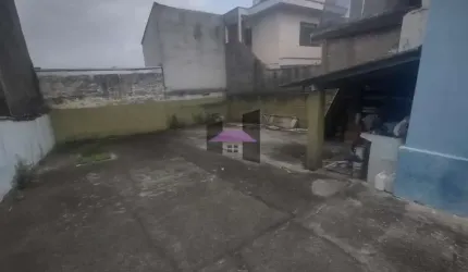 Casa à venda na Rua Wilson Crisnel de Almeida, Jardim Santo Elias, São Paulo por R$ 530.000