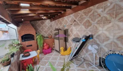 Casa com 3 quartos à venda na Rua Roque José Fernandes, Vila Santa Delfina, São Paulo por R$ 700.000