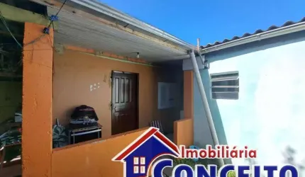 C885 - Residência com 3 dormitórios localizada no balneário Santa Terezinha