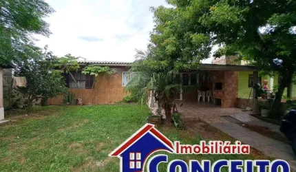 C888 - Residência localizada em região tranquila no balneário Nordeste
