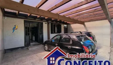 C890 - Linda residência em região de moradores no balneário Nova Nordeste