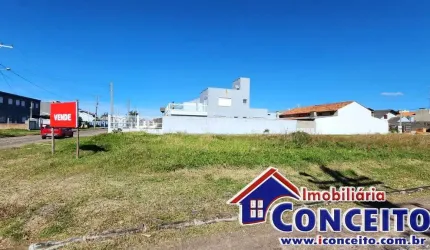 T1049 - Terreno de esquina localizado a 100 metros do mar no Centro de Imbé