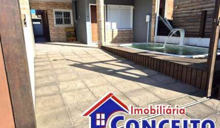 G39 - Lindo geminado com piscina a 100 metros do mar