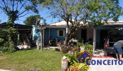 C53 - Ótima residência em excelente localização em Mariluz Norte