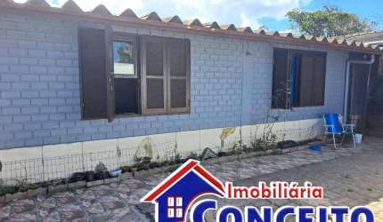 C135 - Ótimo imóvel de esquina composto de 04 dormitórios em Mariluz