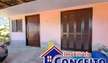 C455 - Lindo imóvel a 500 metros do mar localizado no Balneário Imara