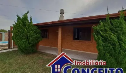 C168 - Excelente residência a 200 metros do mar no balneário Presidente