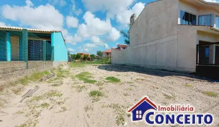 T143 - Lindos terrenos localizados com vista para o mar