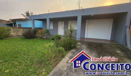 C402 - Linda residência localizada no balneário Imara