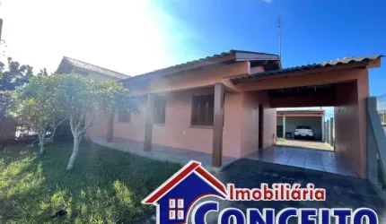 C154 - Excelente residência localizada a 60 metros do mar em Imara