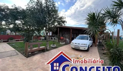 C164 - Linda residência de esquina localizada no balneário Albatroz