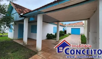 C40 - Residência em ótima localização próxima ao mar em Mariluz