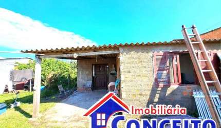 C307 - Residência de alvenaria localizada em região de moradores