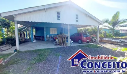 C495 - Excelente residência de esquina com 04 apartamentos em Albatroz