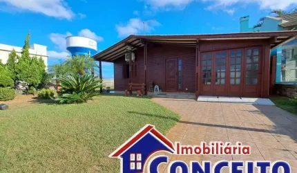 C428 - Linda casa de madeira em excelente localização na Nordeste