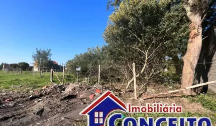T281 - Ótimo terreno medindo 300m² no balneário Albatroz