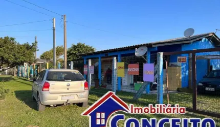 C708 - Residências em ótima localização no balneário Mariluz
