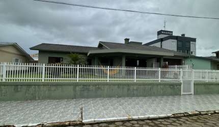 Linda Casa no Balneário Arroio do Silva